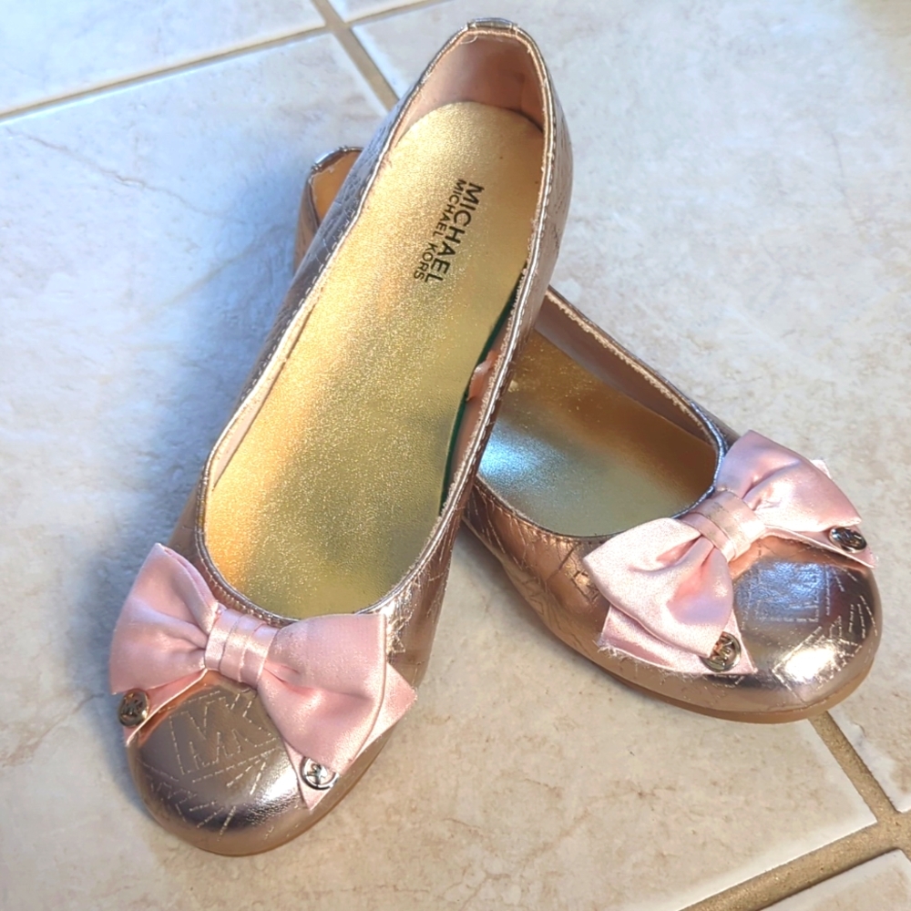 Girls size 3 Michael kors rose gold and pink slip on flats, dress shoes